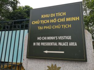 Erster Ausflug in Hanoi zum Ho Chi Minh Mausoleum